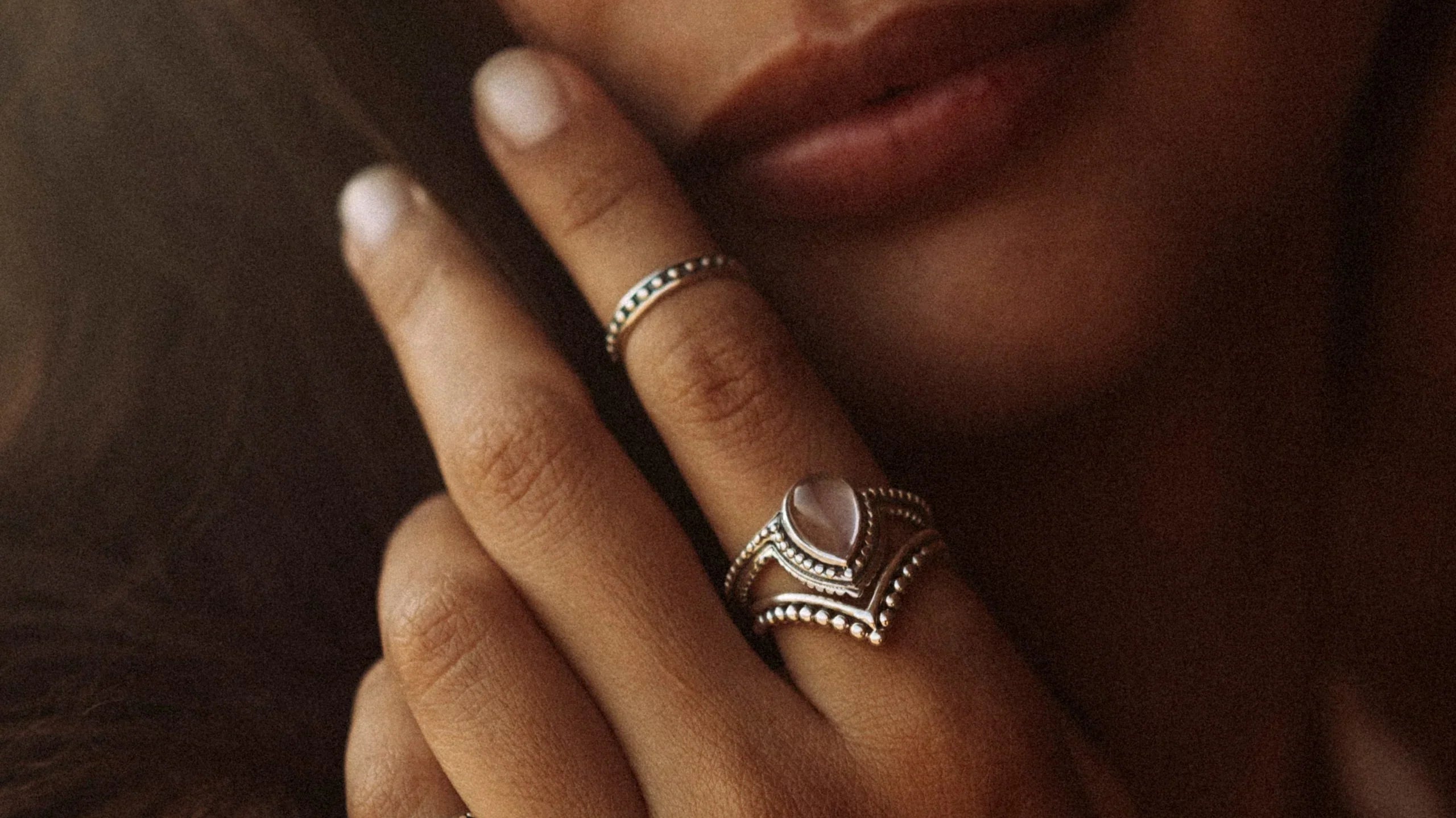 Rodocrosita, Cuarzo Rosa y Piedra Luna: las Piedras para atraer el amor en San Valentín