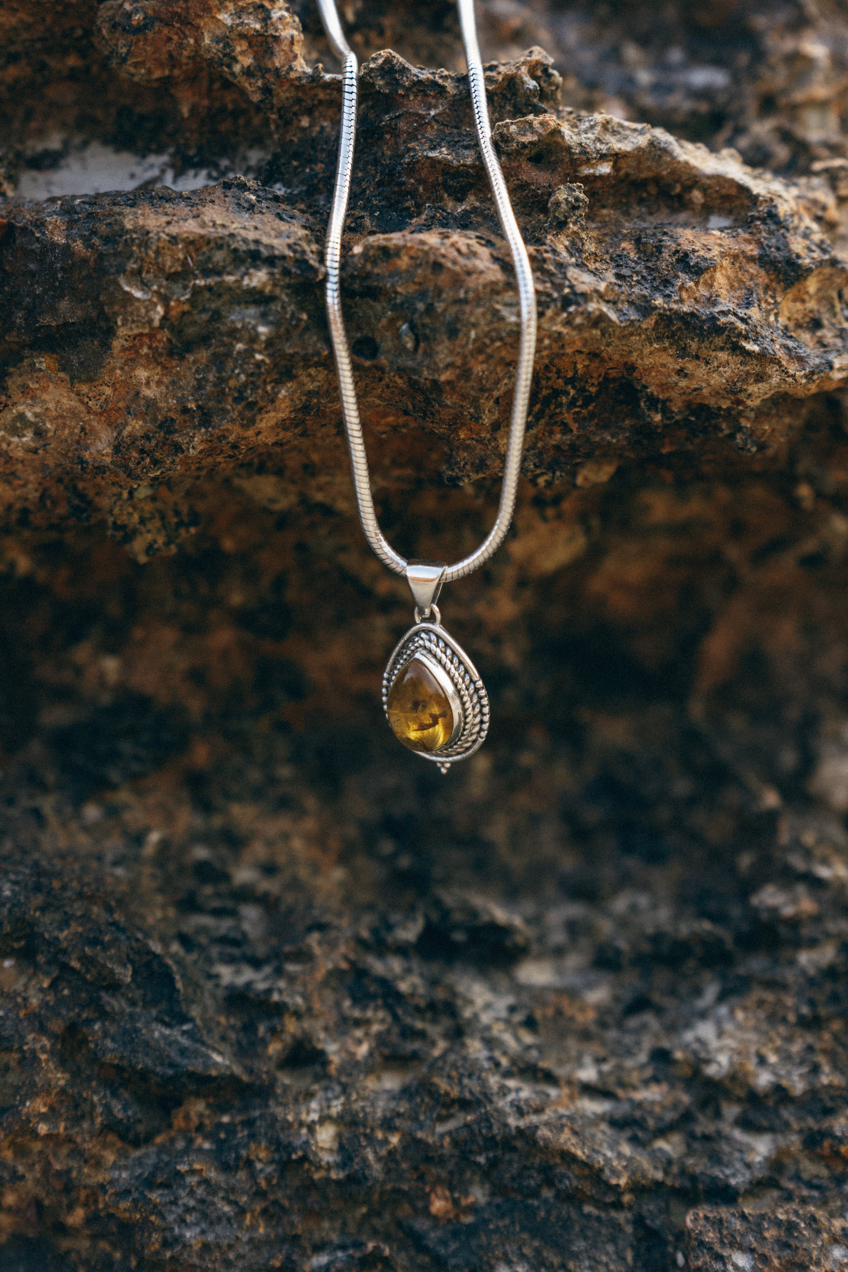 Citrino: La Piedra del Sol, la Energía y la Abundancia