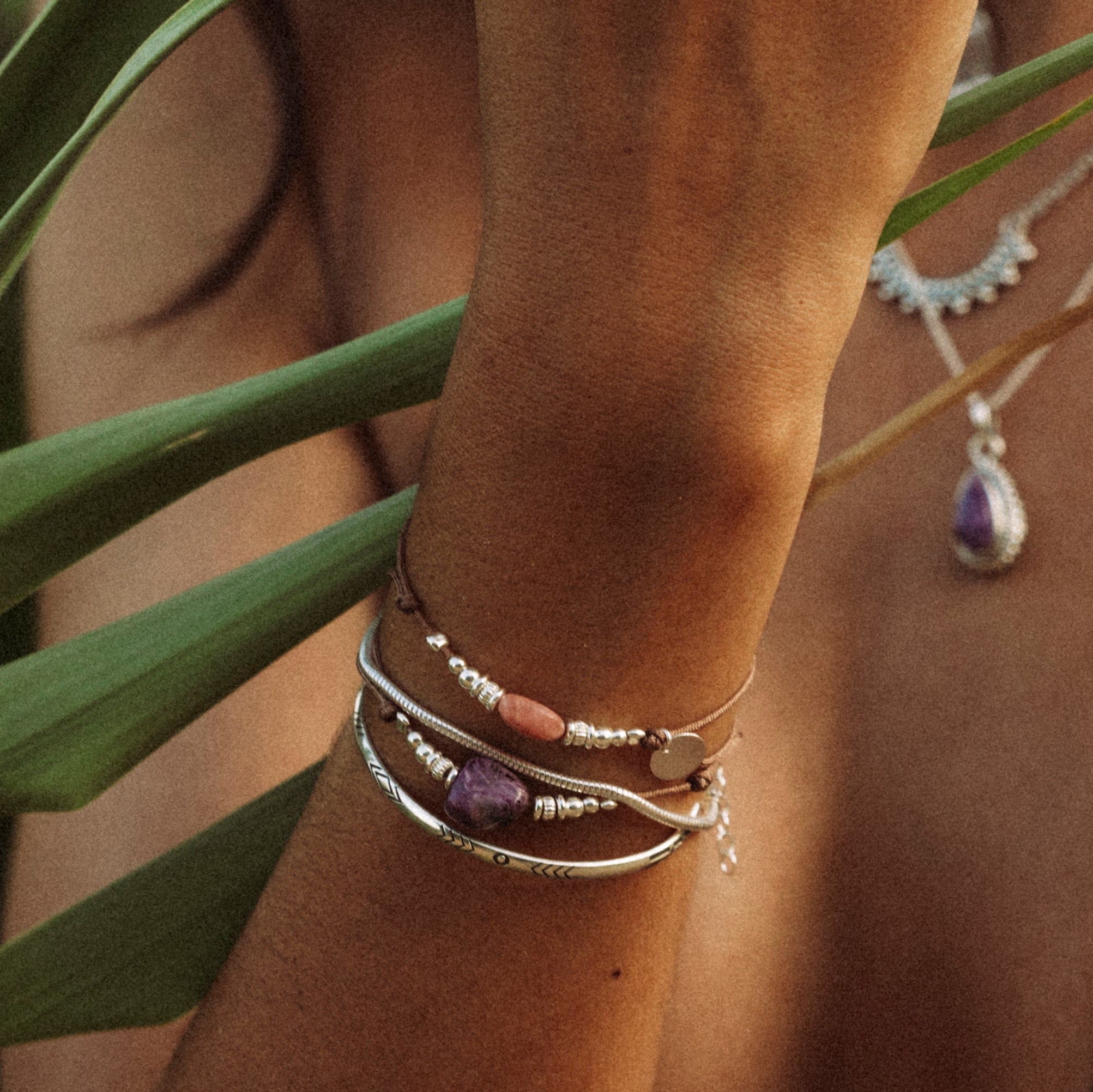 Pulsera Charoite - HandSoul BCN